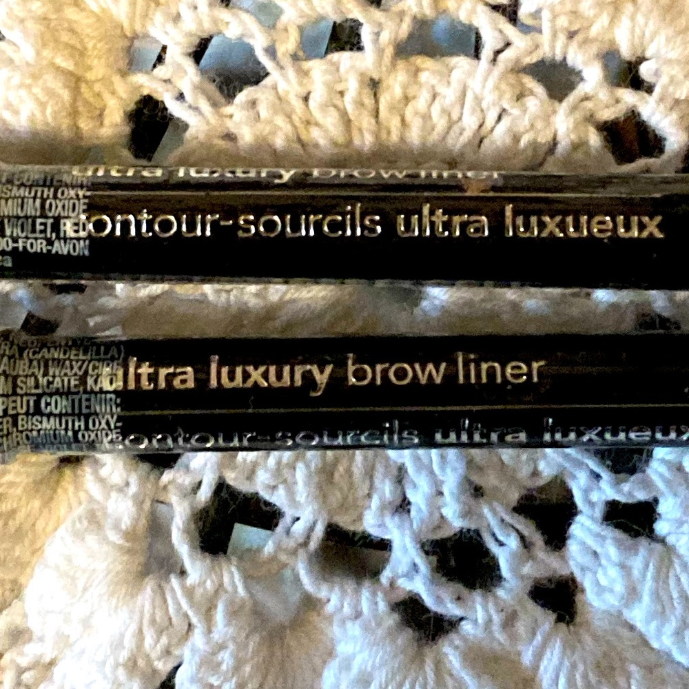 Ultra Luxury Brow Liner, Brown, Avon, NWT - Picture 2 of 16
